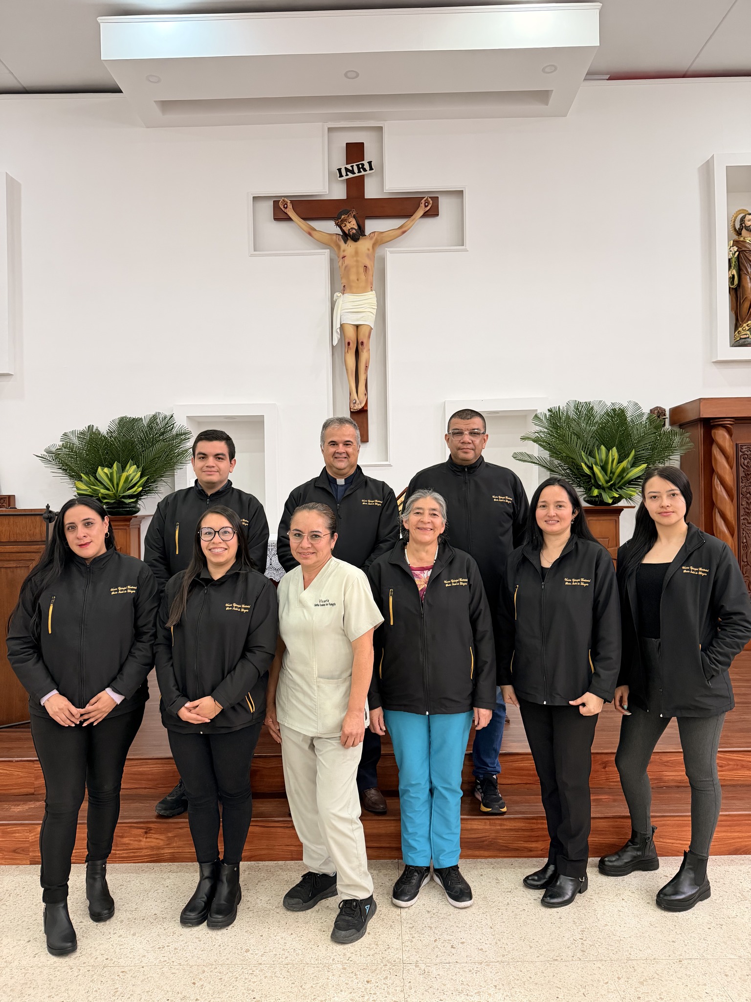 EQUIPO DE TRABAJO VET SANTA ISABEL DE HUNGRIA